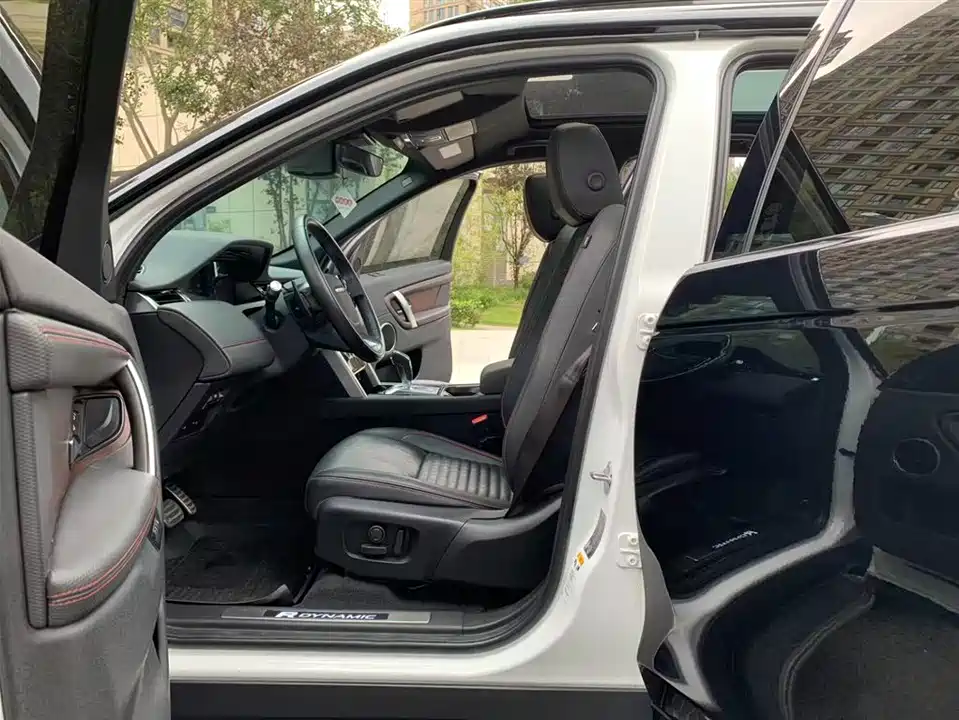 Land Rover Discover sports