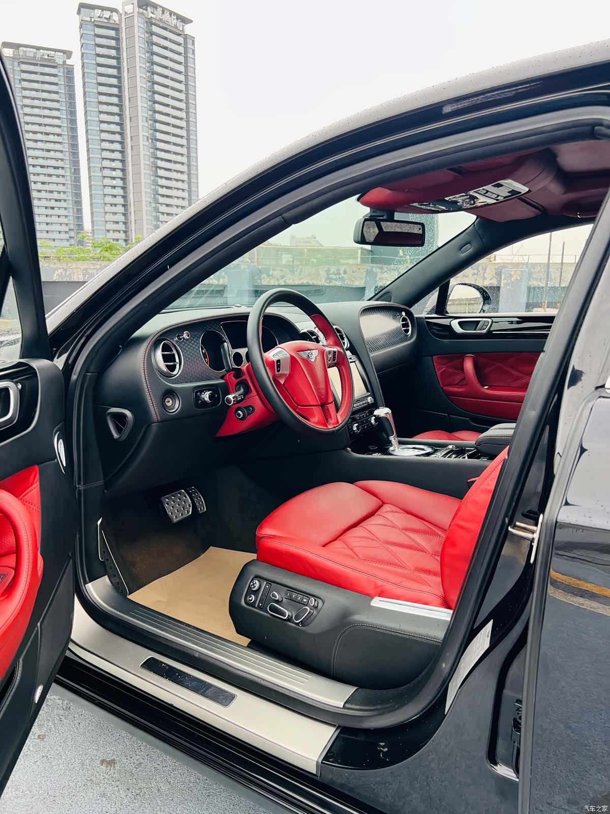 Bentley Flying Spur, 2013 8