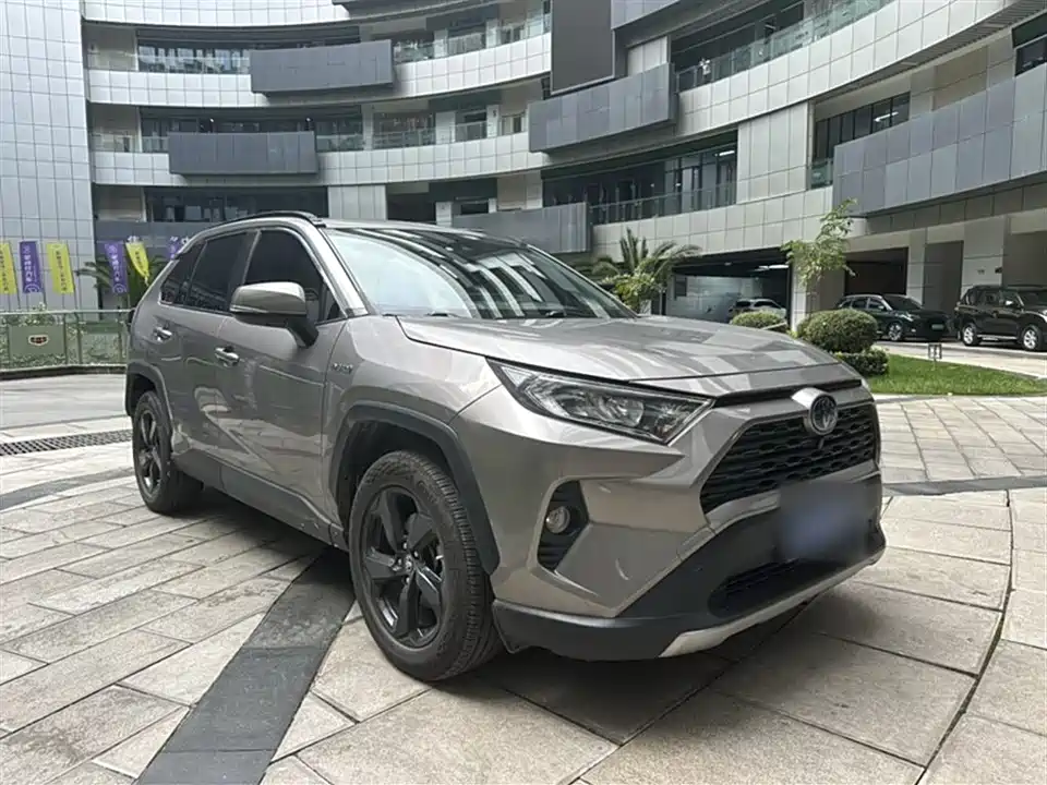 Toyota RAV4 Rongfang