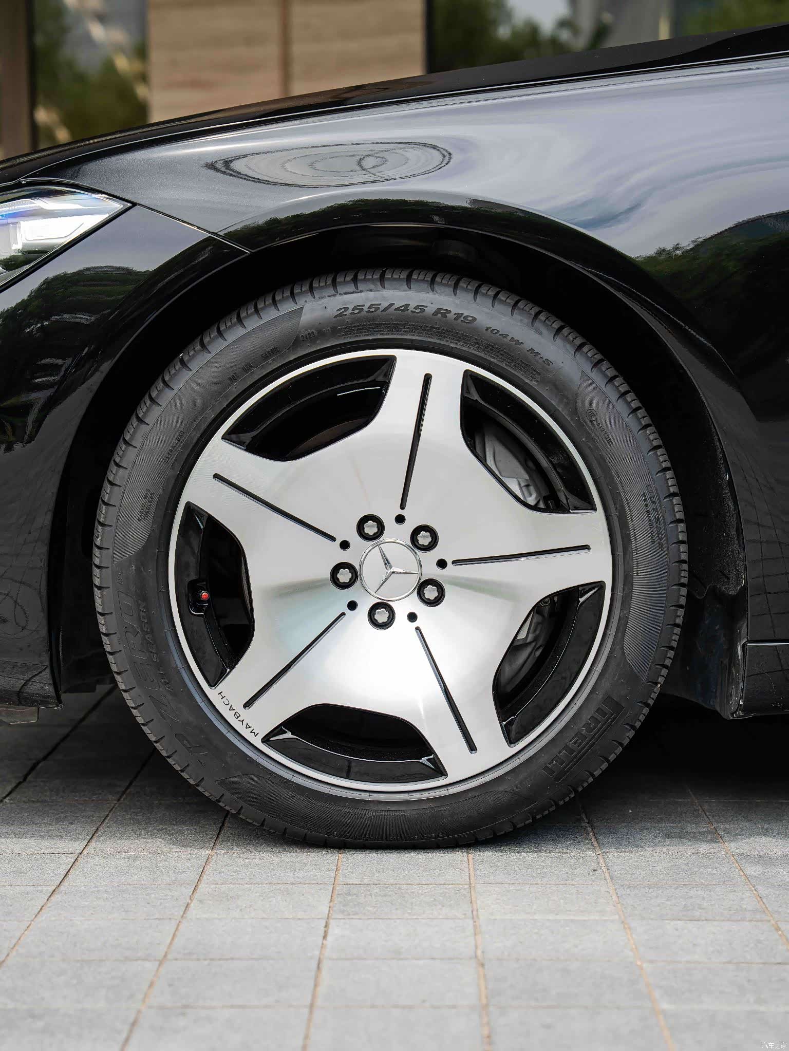 Maybach S-Class, 2023 4