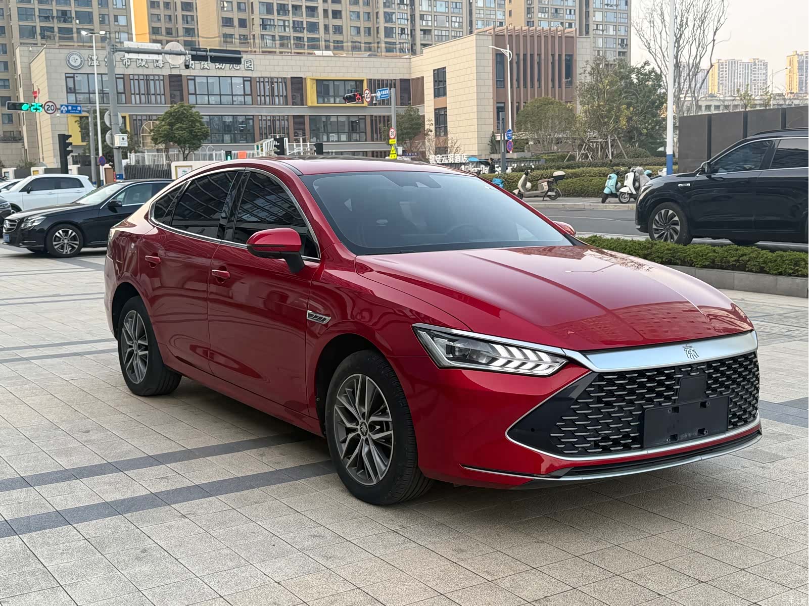 BYD Qin, 2023 все фото