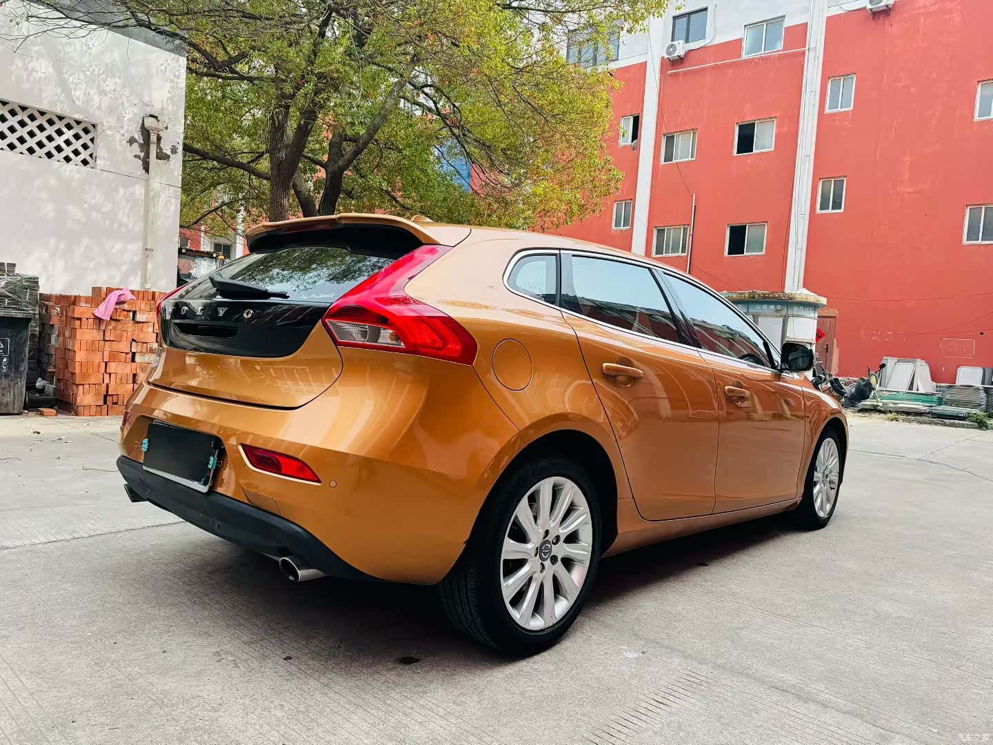 Volvo V40, 2013 6