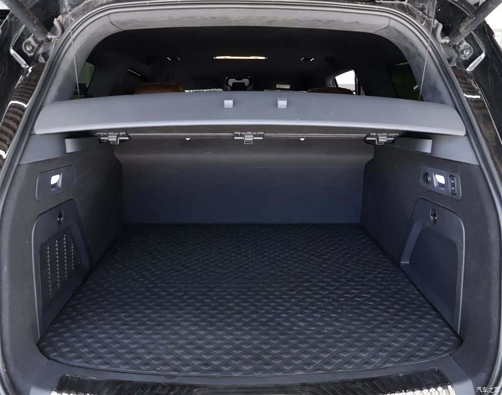 Hongqi 4, 2023 26