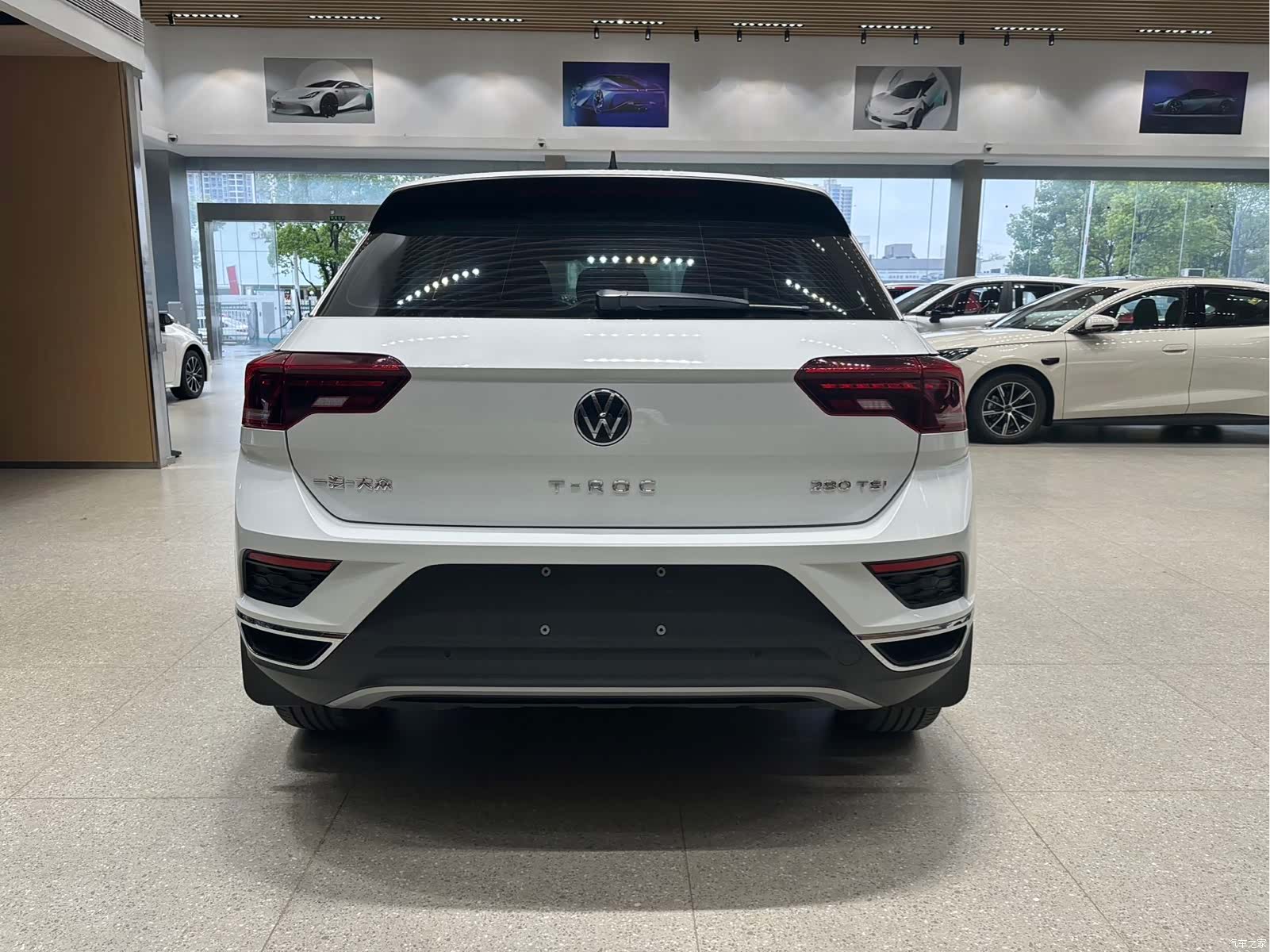 Volkswagen T-ROC, 2022 все фото