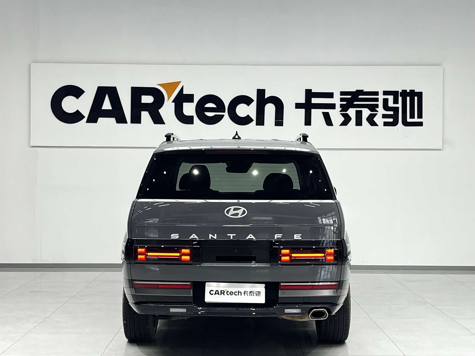 Hyundai Santa Fe, 2024 4