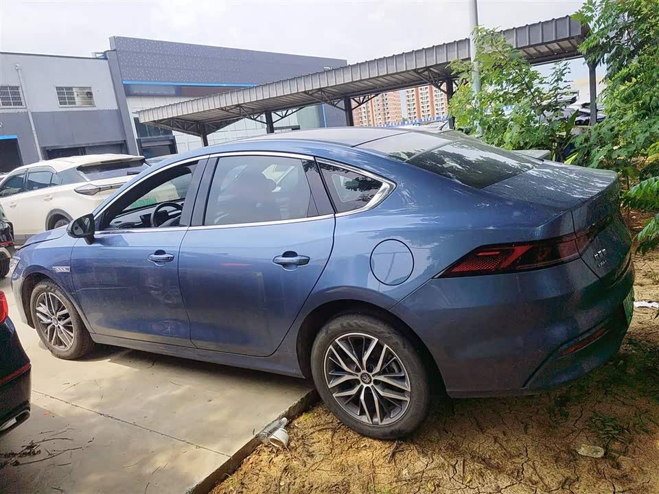 BYD Qin Yuan BYD Qin Yuan