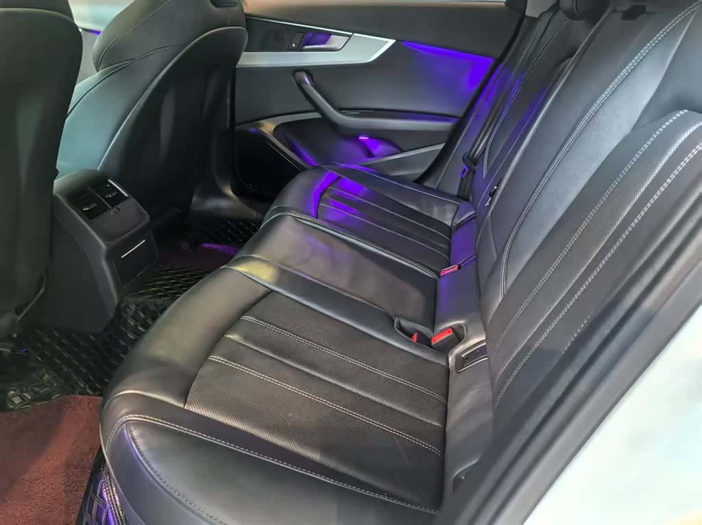 Audi A4L, 2022 15