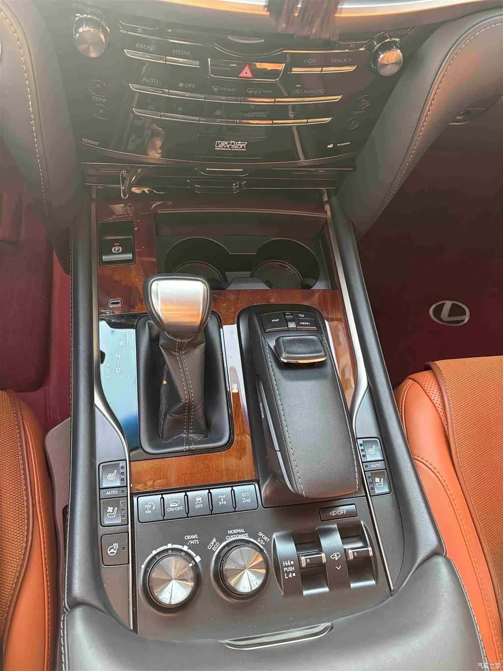 Lexus LX, 2018 29