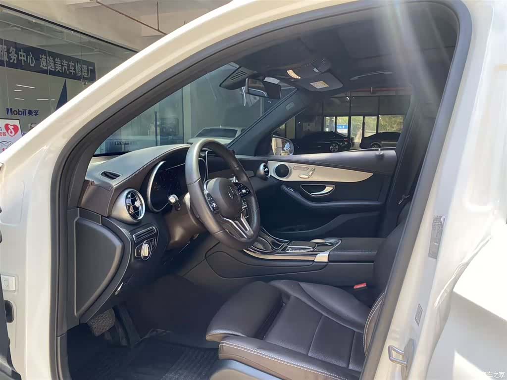 Mercedes-Benz GLC, 2022 4