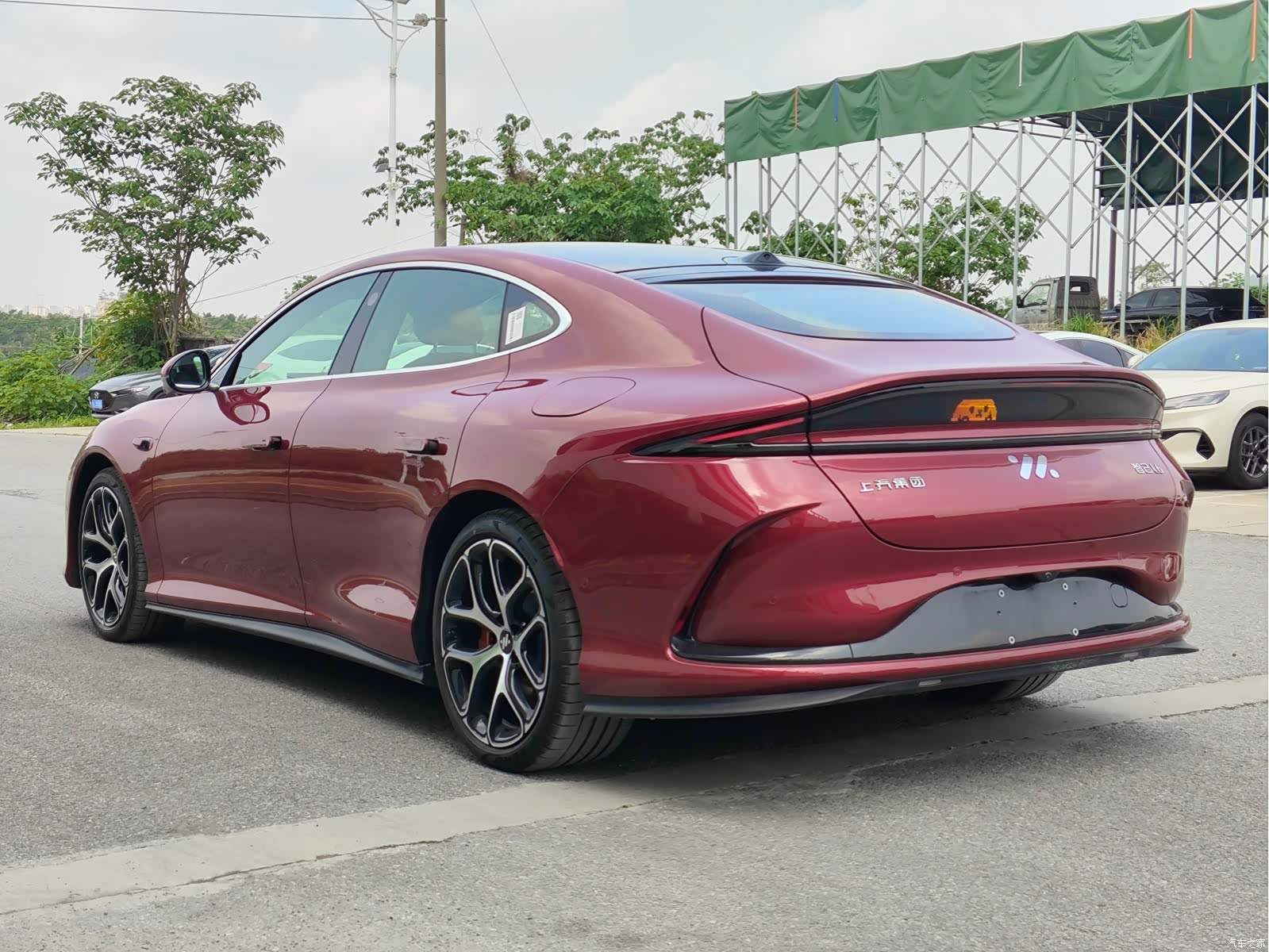 IM Motors L6, 2025 7