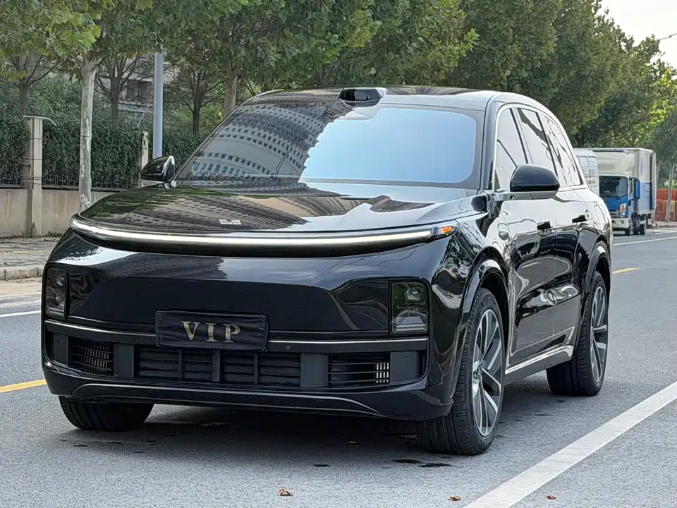 Li Auto Ideal L8