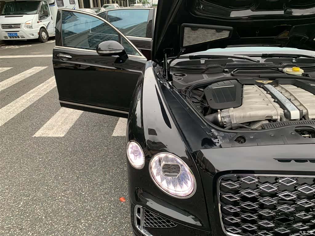 Bentley Flying Spur, 2011 18