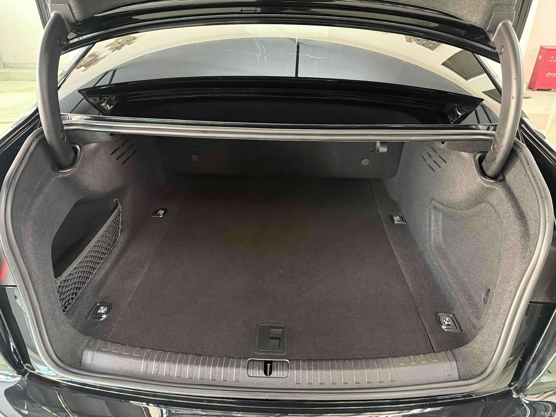 Audi A6L, 2021 11