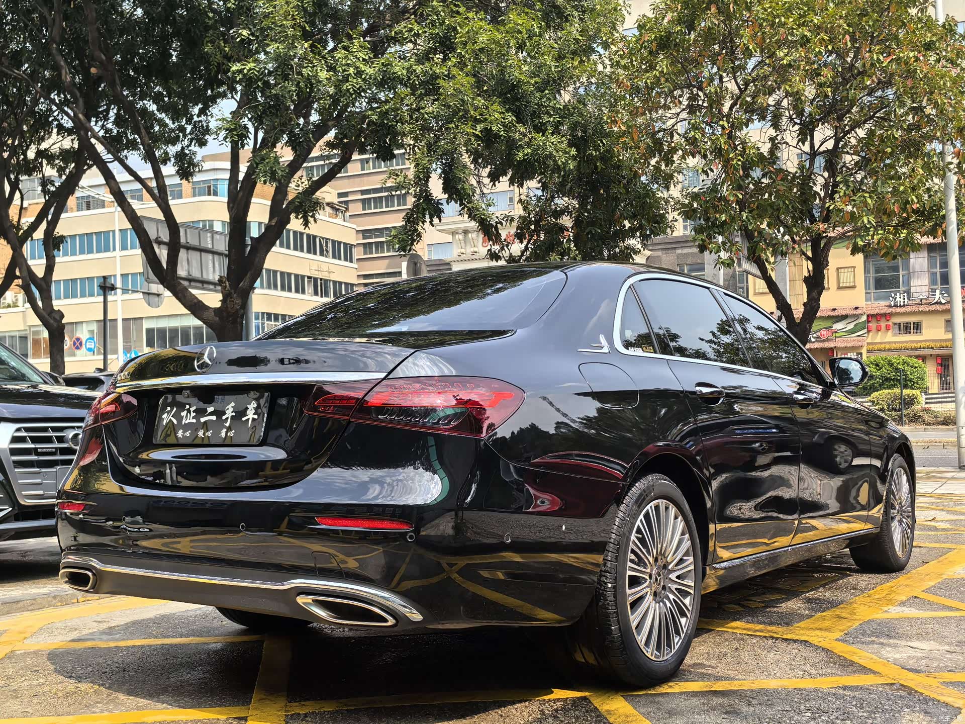 Mercedes-Benz E-Class, 2022 4