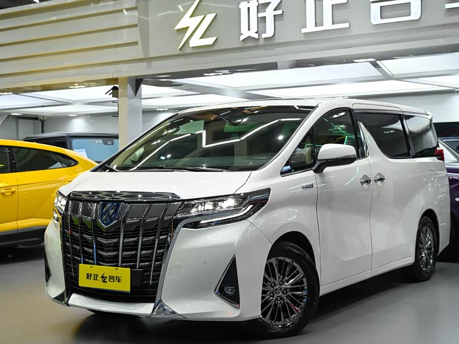 Toyota Alphard 2022, фото 2