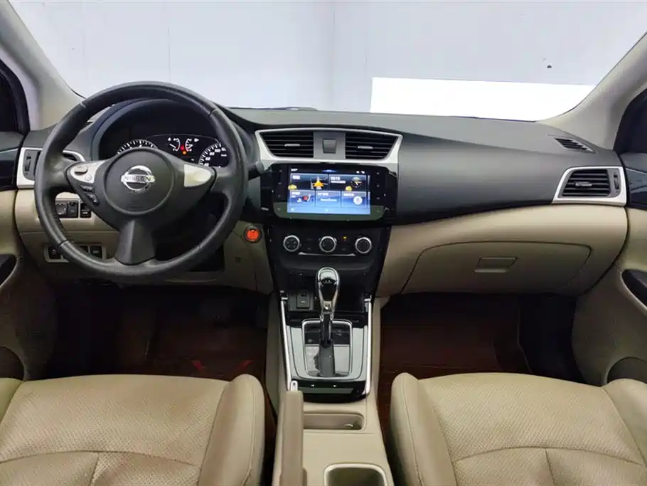 Nissan Xuan Yi