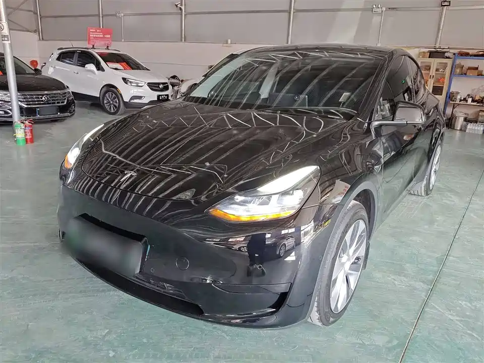 Tesla Model Y Tesla Model Y