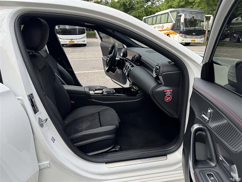 Mercedes-Benz A-Class, 2023 16