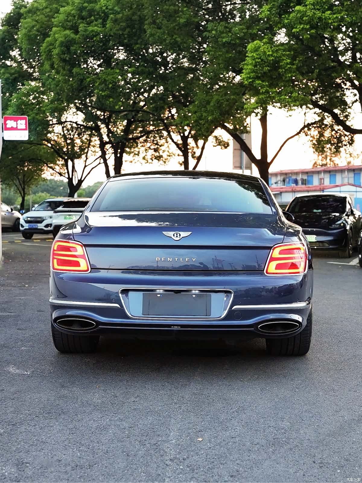 Bentley Flying Spur, 2020 11