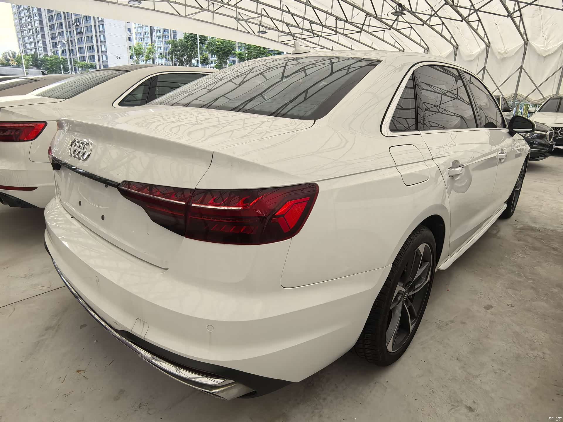 Audi A4L, 2021 9