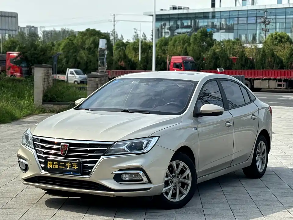 Roewe i5