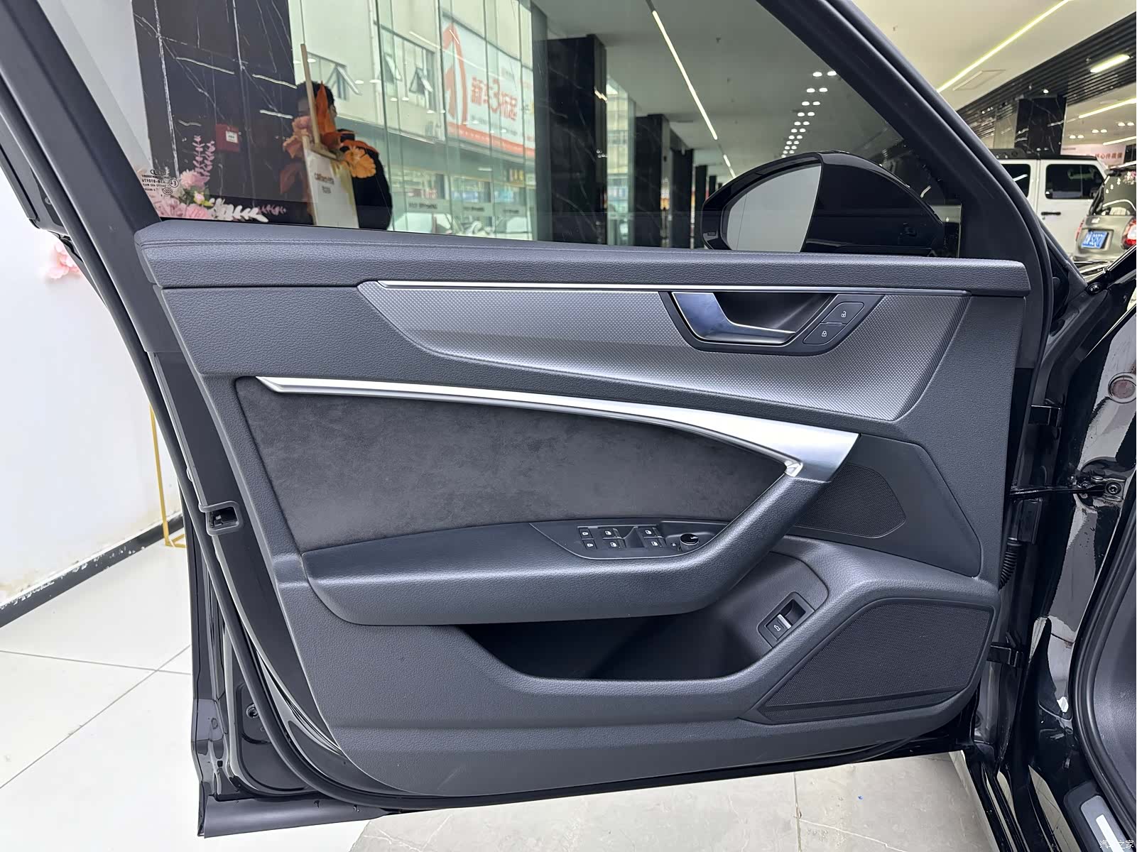 Audi A6L, 2019 9