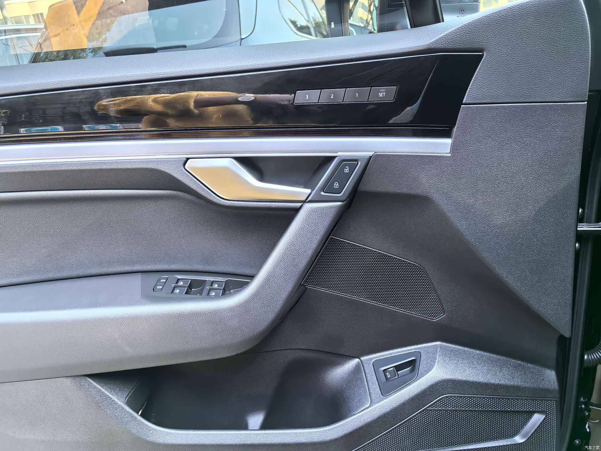 Volkswagen Touareg, 2020 17
