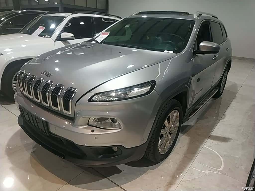 Jeep Cherokee, 2015 1