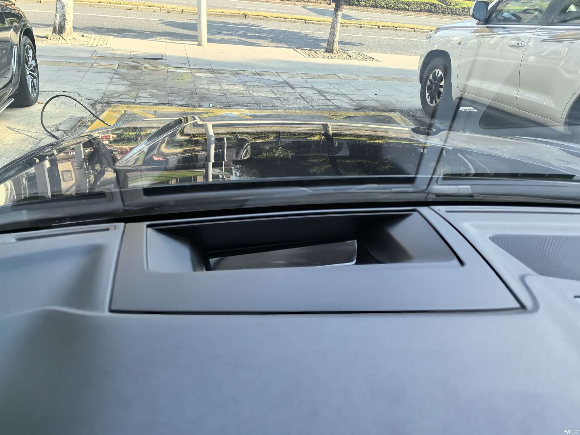 Volkswagen Touareg, 2020 14