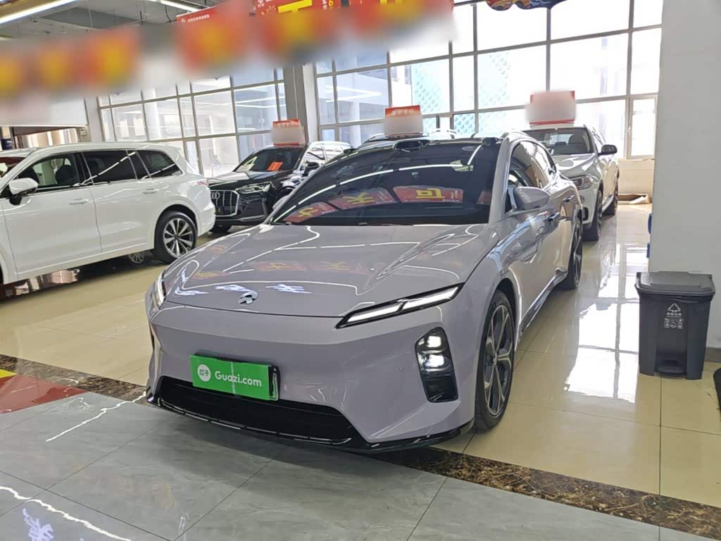 NIO ET5