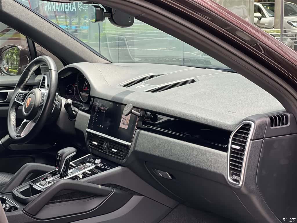 Porsche Cayenne, 2018 10