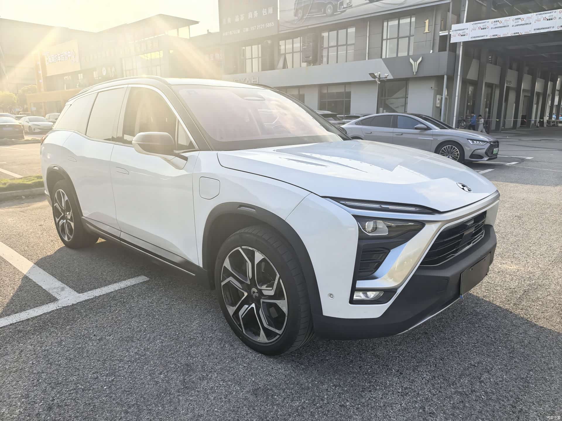 NIO ES8, 2020 4