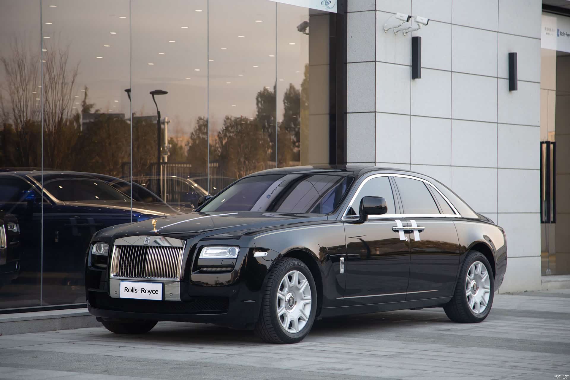 Rolls-Royce Ghost, 2012 1