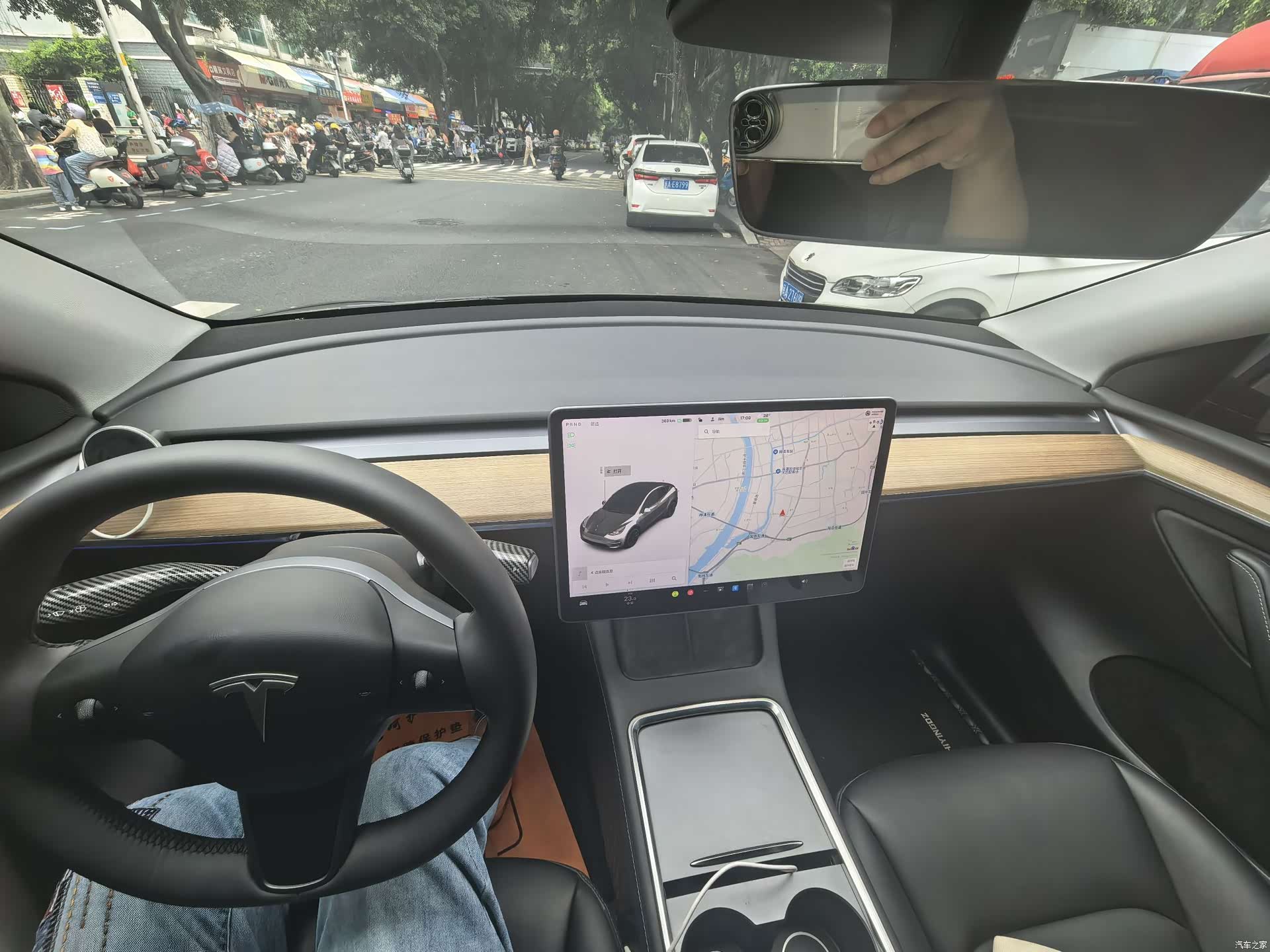 Tesla Model Y, 2021 12