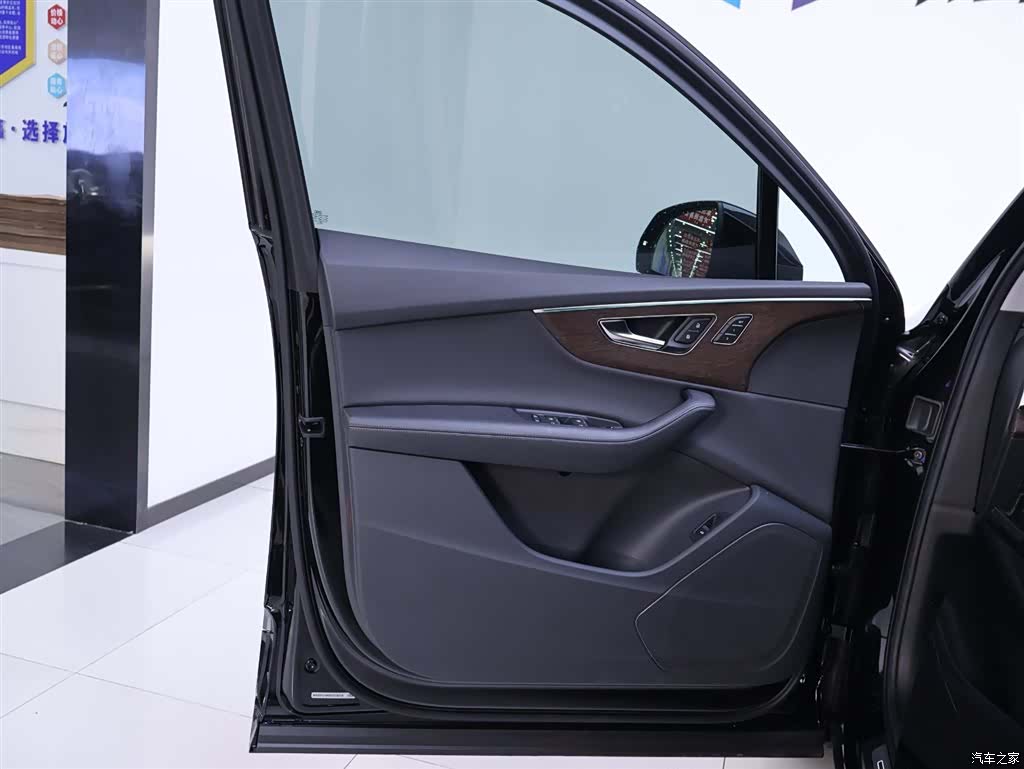 Audi Q7, 2023 18