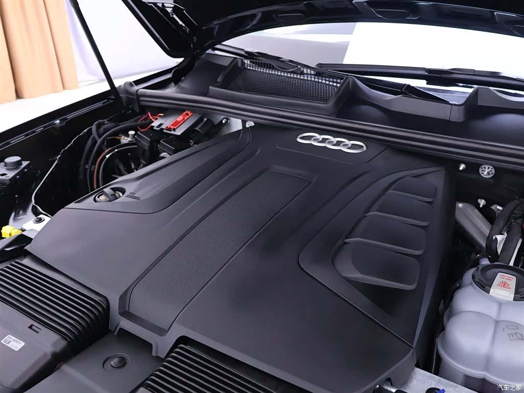 Audi Q7, 2023 25