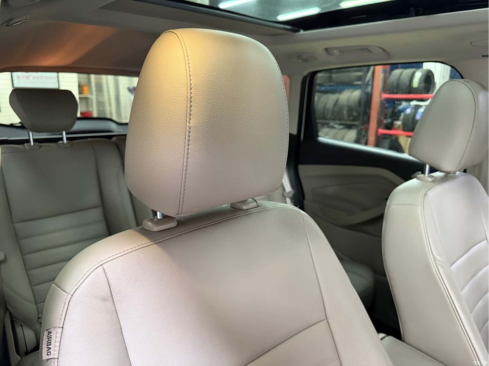 Ford Kuga, 2013 25