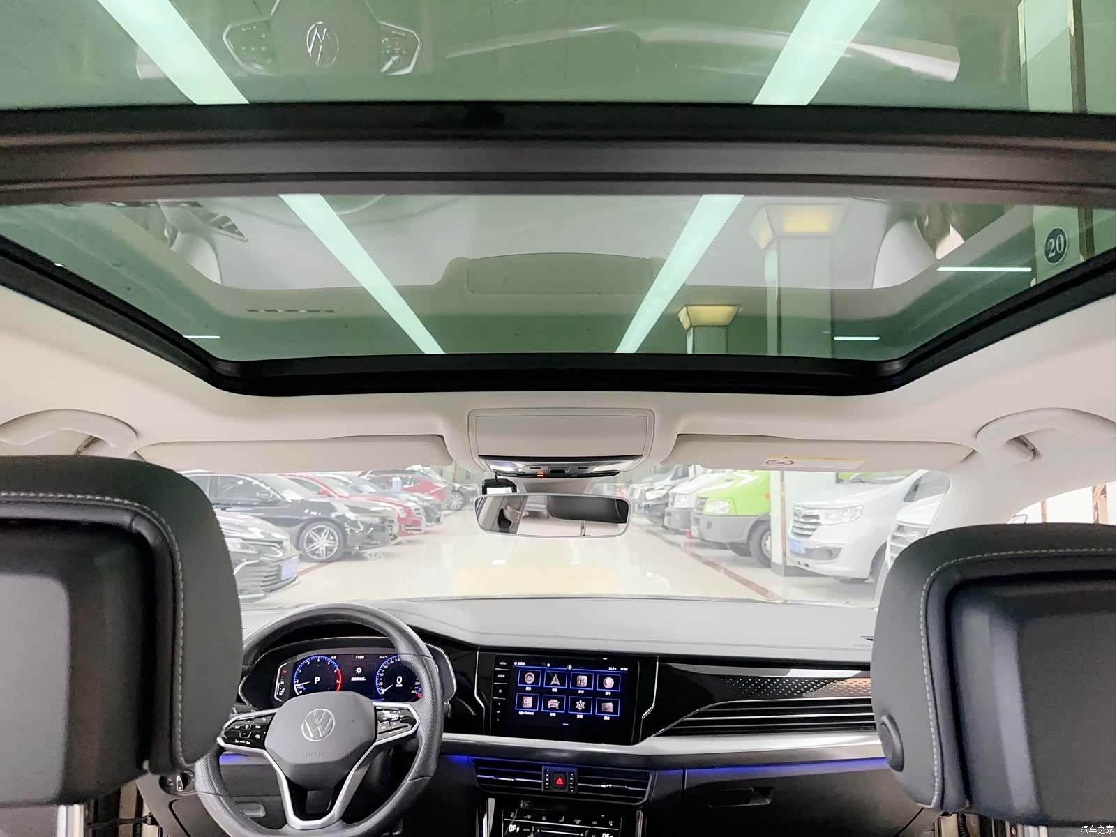 Volkswagen Passat, 2022 17