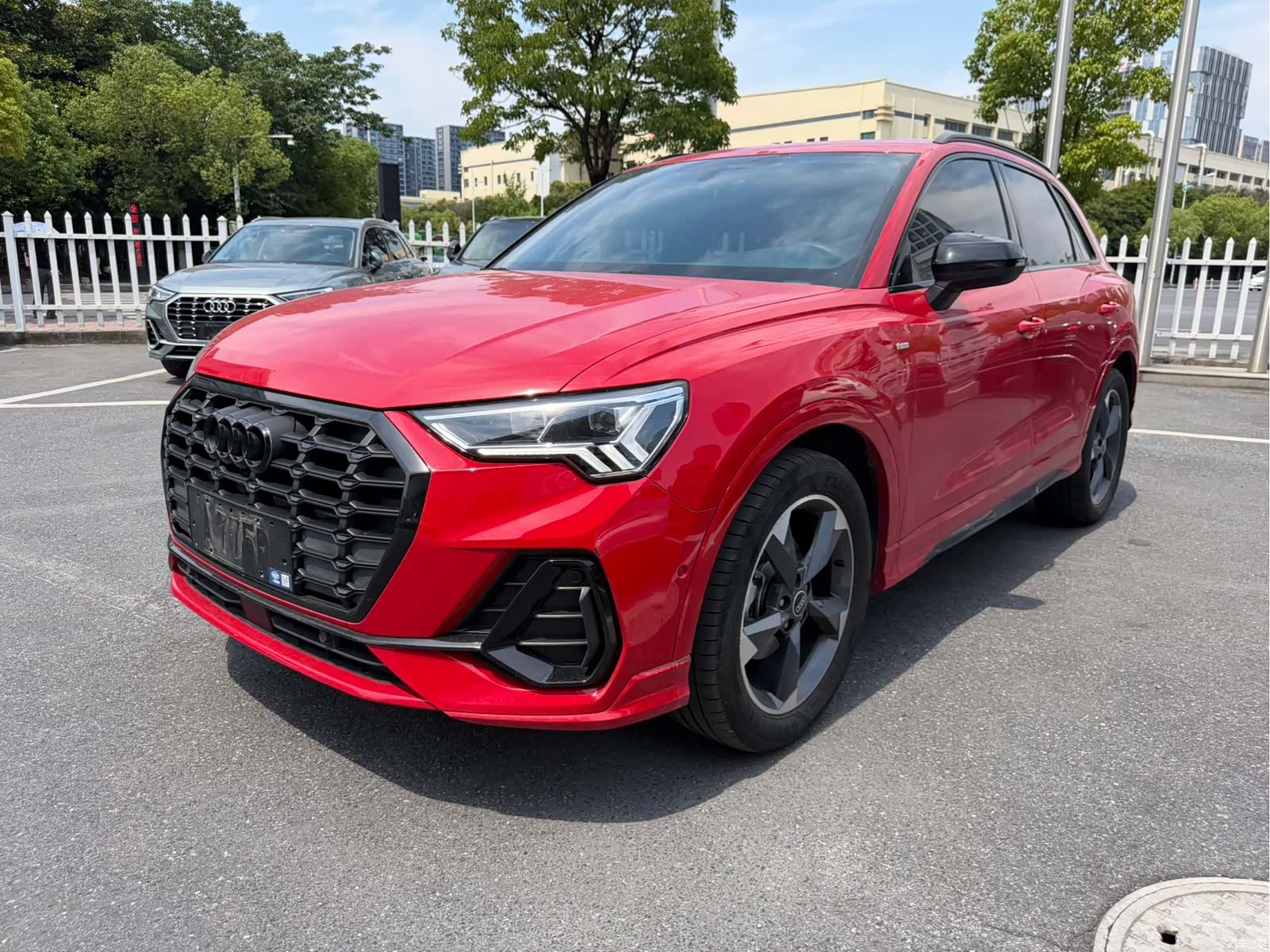 Audi Q3, 2022 1