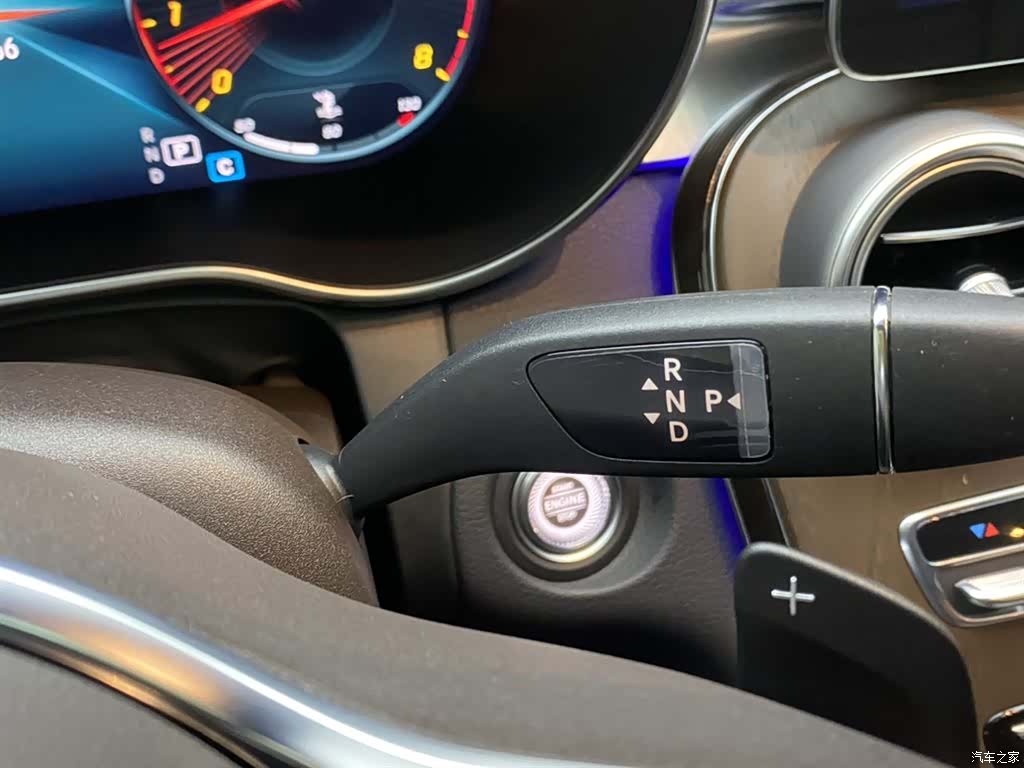 Mercedes-Benz GLC, 2023 22