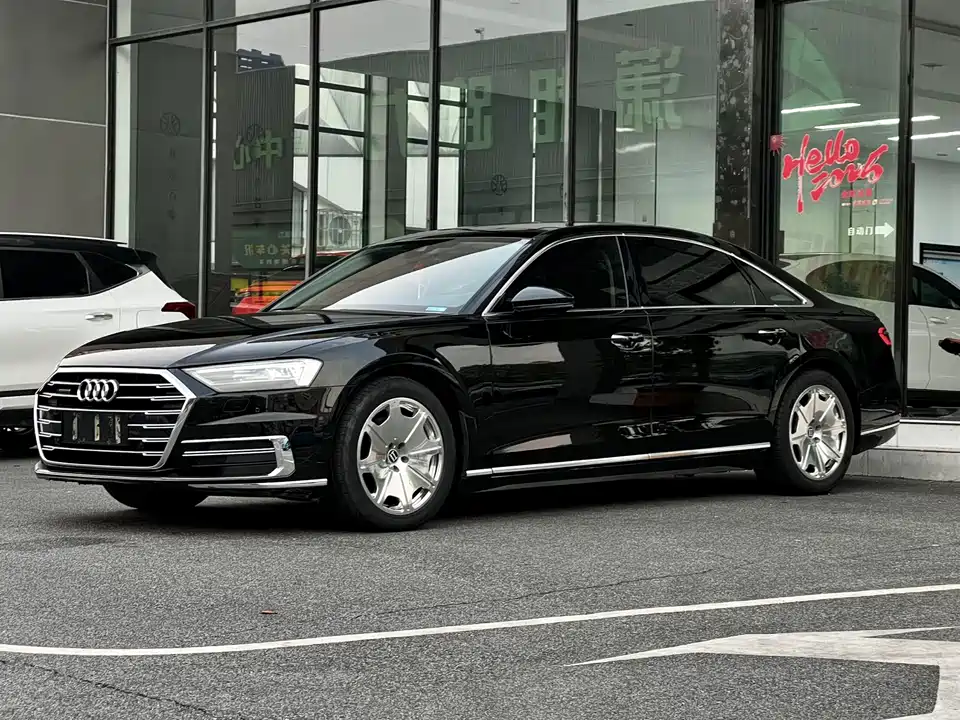 Audi A8