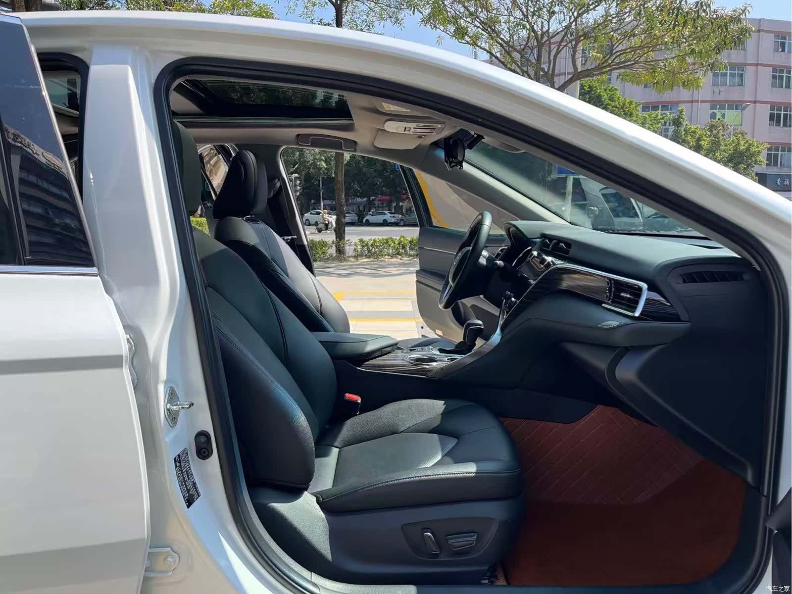 Toyota Camry, 2019 29