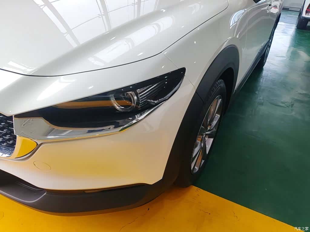 Mazda CX-30, 2022 24