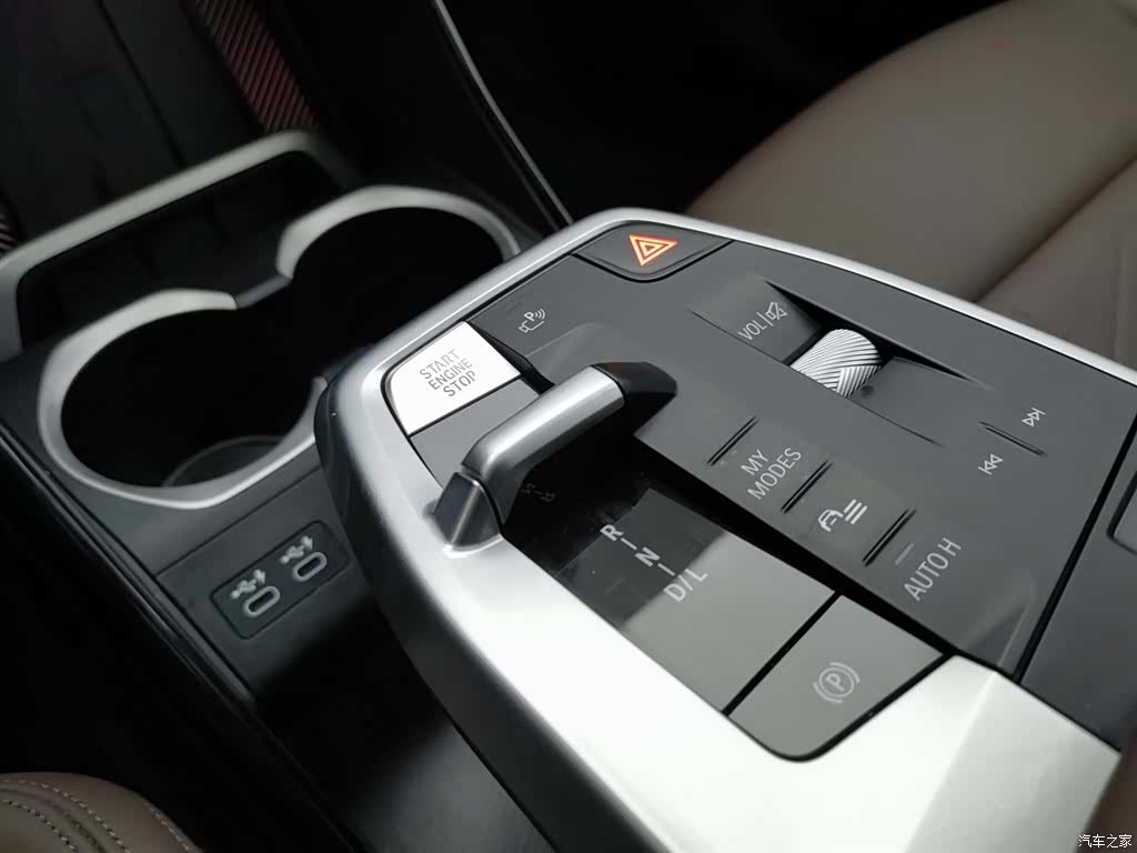 BMW X1, 2024 13