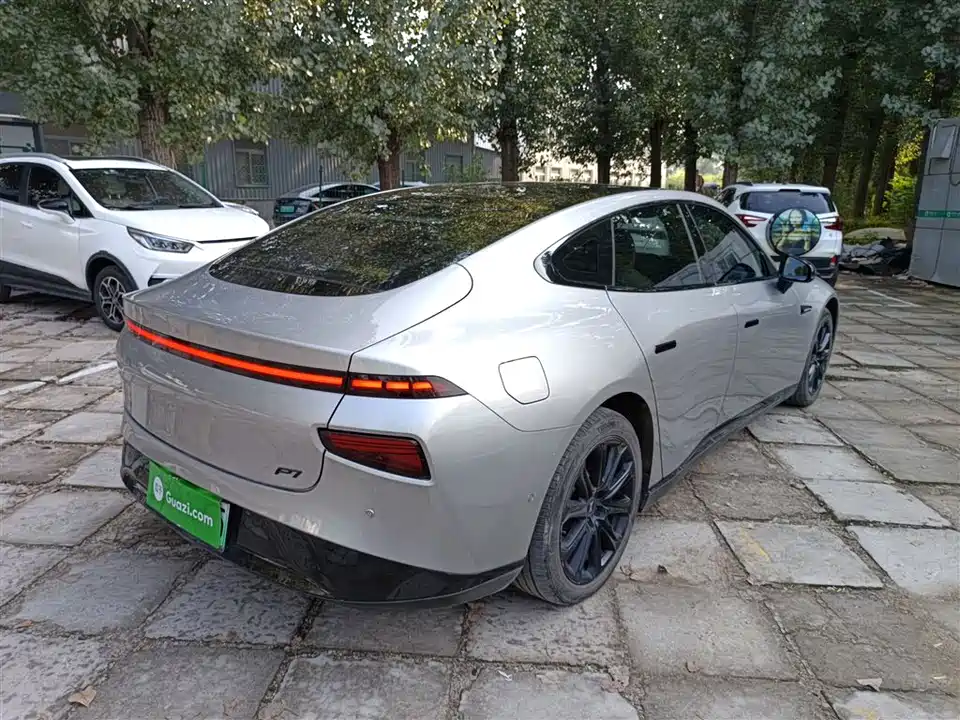 XPENG P7