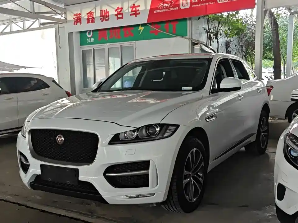 Jaguar F-PACE