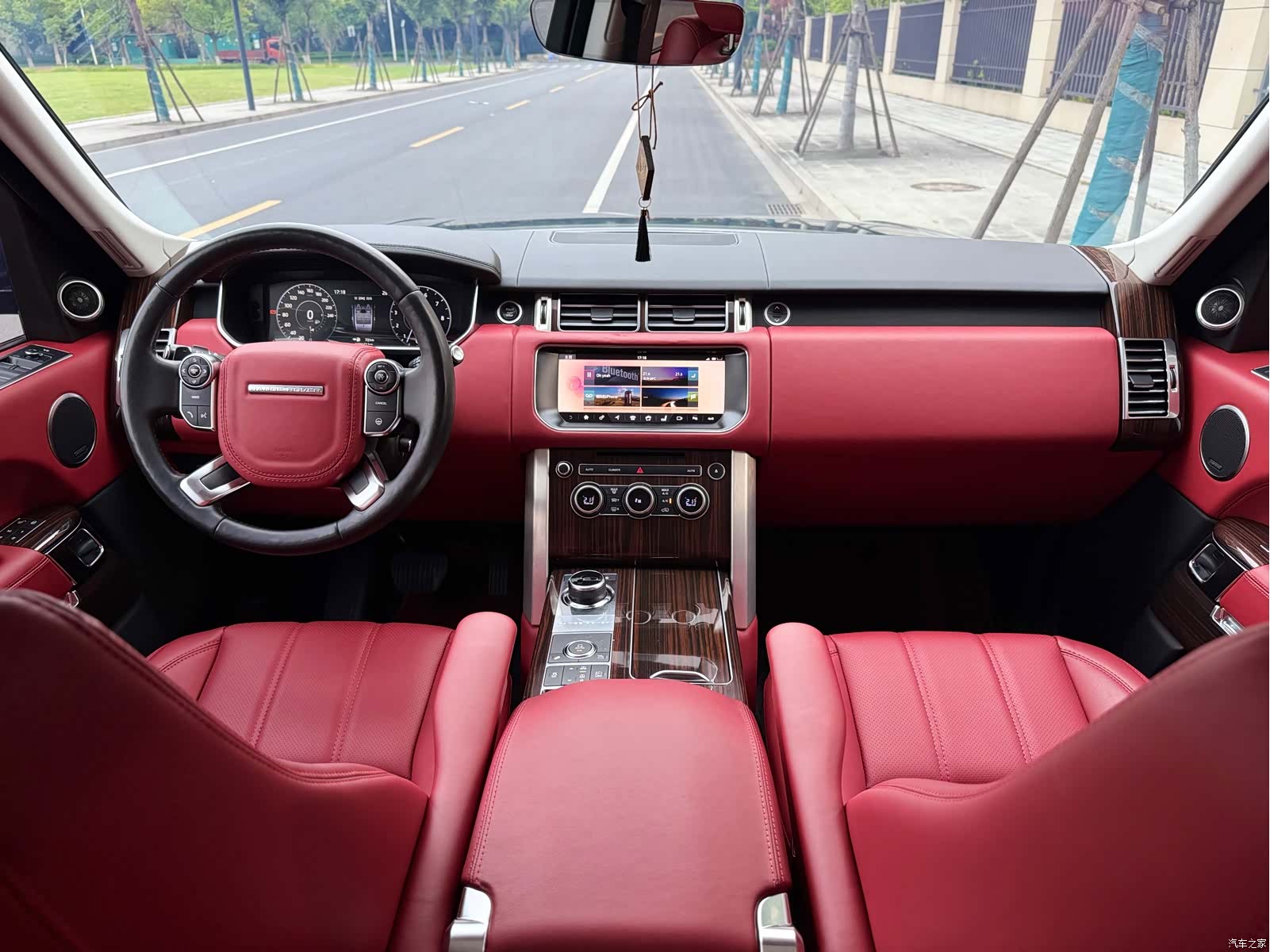 Land Rover Range Rover, 2018 11