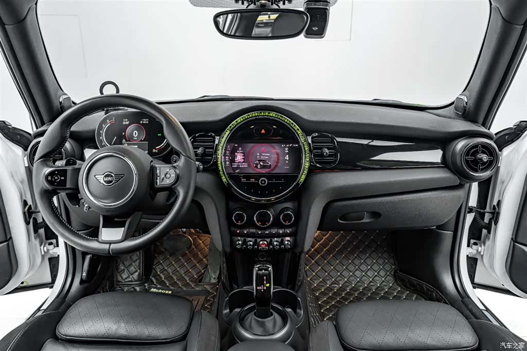 Mini Cooper, 2024 26