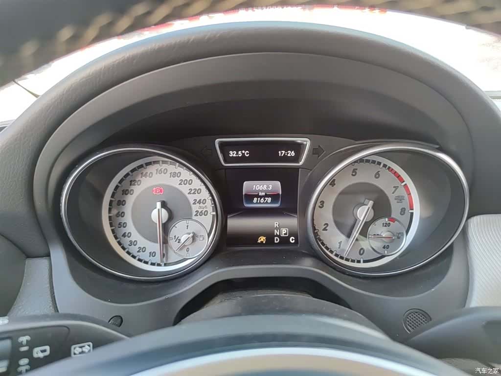Mercedes-Benz GLA, 2016 12