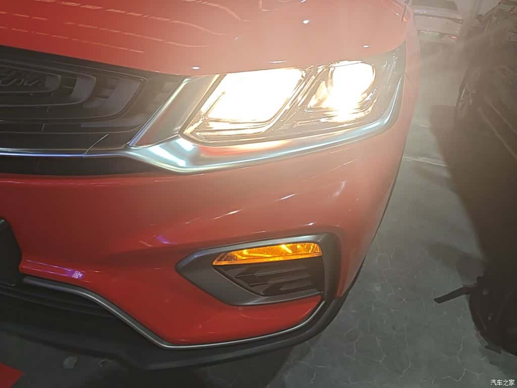 Geely Coolray, 2021 24